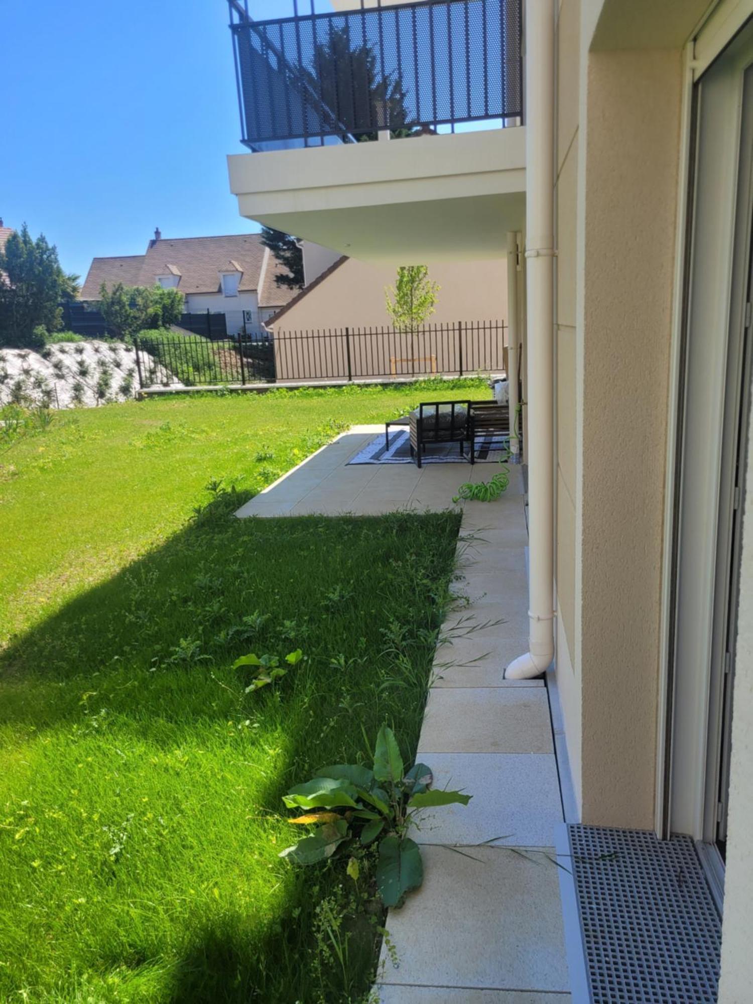 Appartement D'hote, Dans 4 Pieces , Avec Terasse, Jardin Saint-Witz